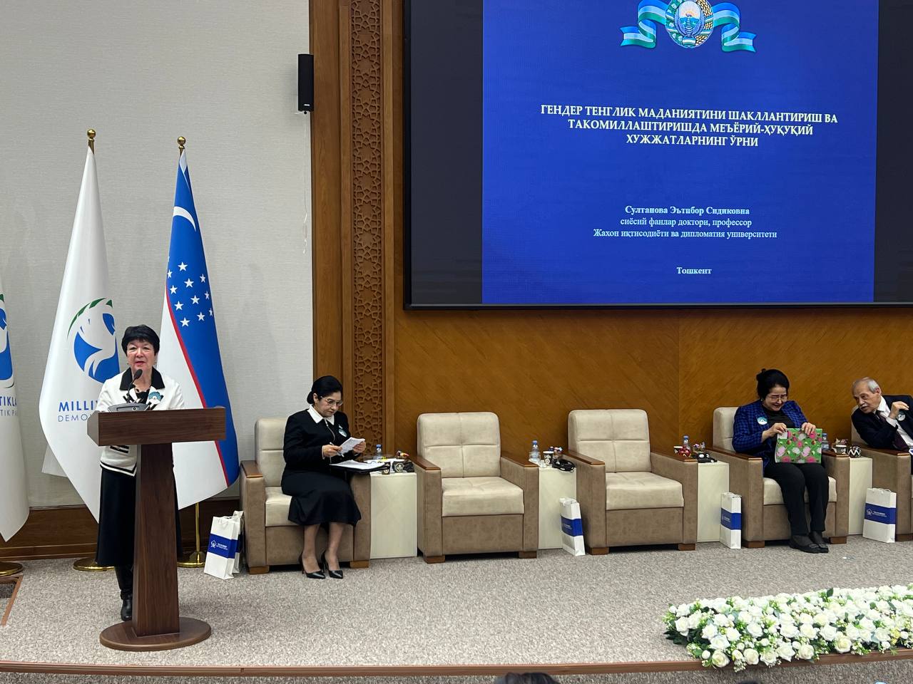 JIDU professori Xalqaro ilm-fan kuni doirasida bir nechta nufuzli tadbirlarda ma’ruza qildi