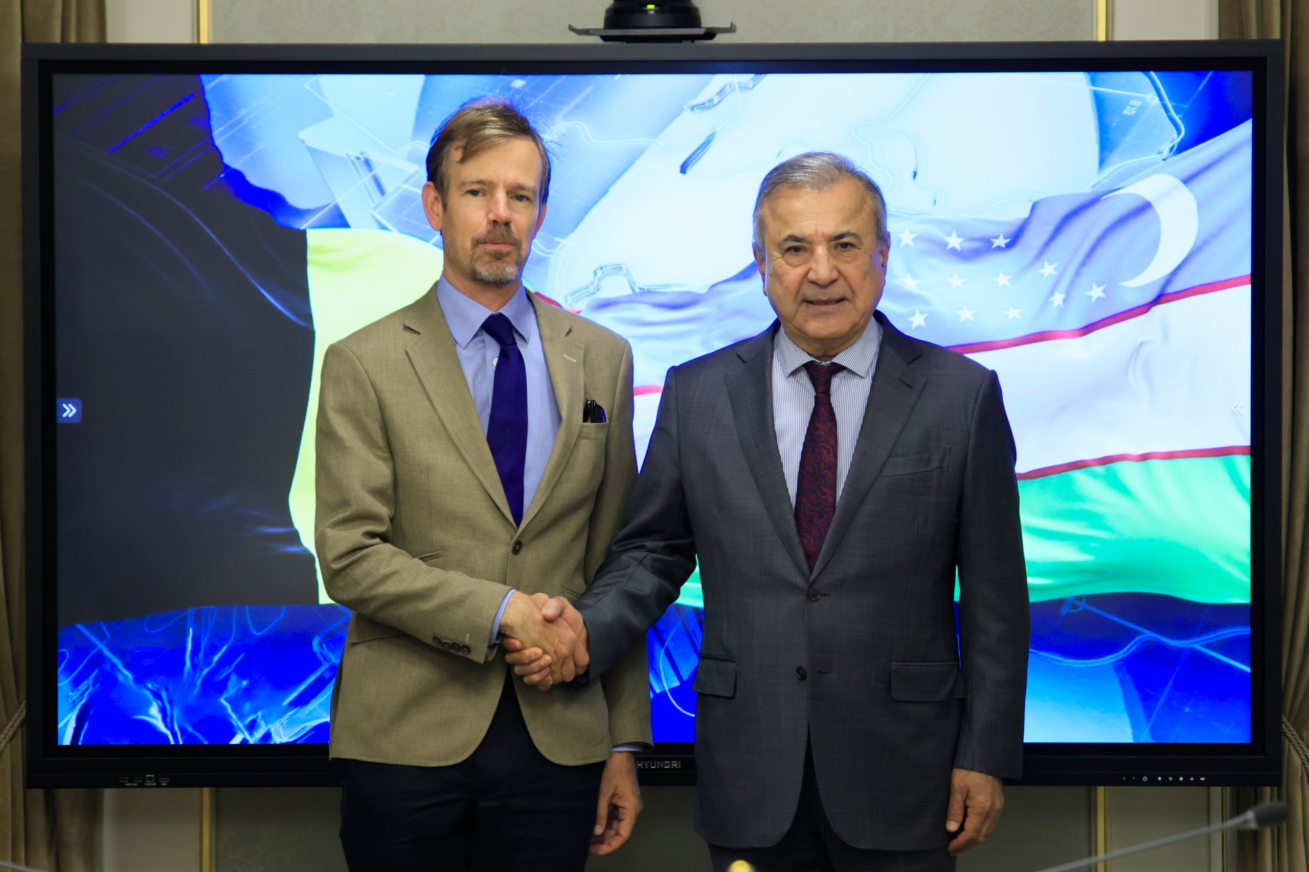JIDU rektori Belgiya elchisi bilan uchrashuv oʻtkazdi