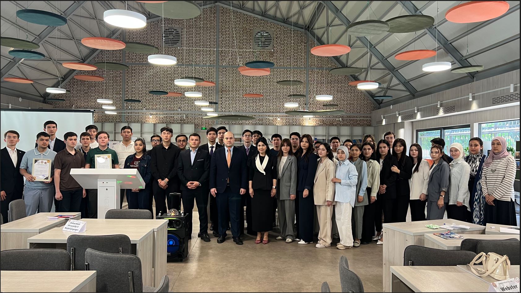 Межвузовский этап интеллектуальной игры «Заковат» впервые прошёл на английском языке в УМЭД