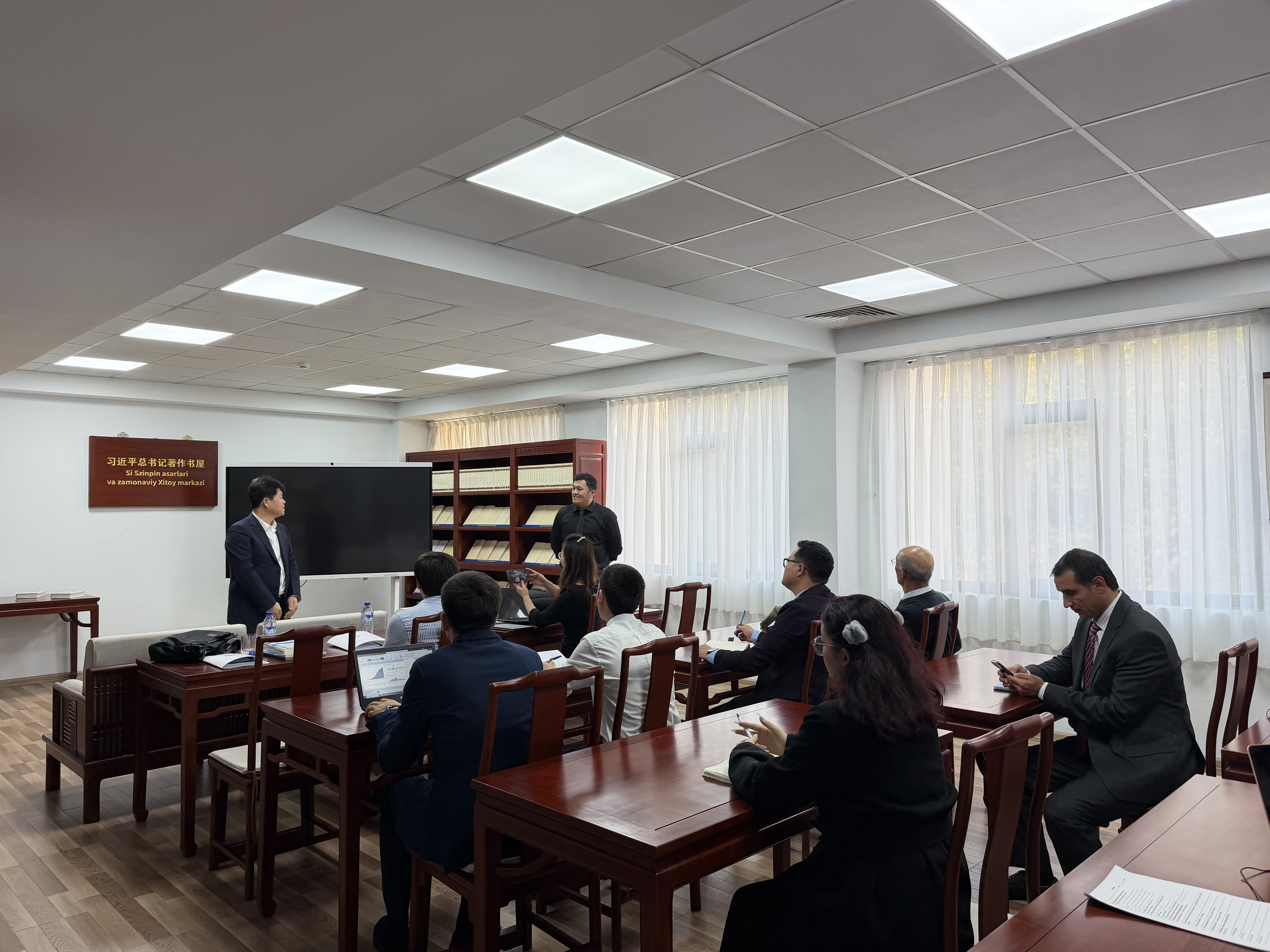 JIDUda Xitoy ijtimoiy fanlar akademiyasi vakillari bilan uchrashuv bo‘lib o‘tdi