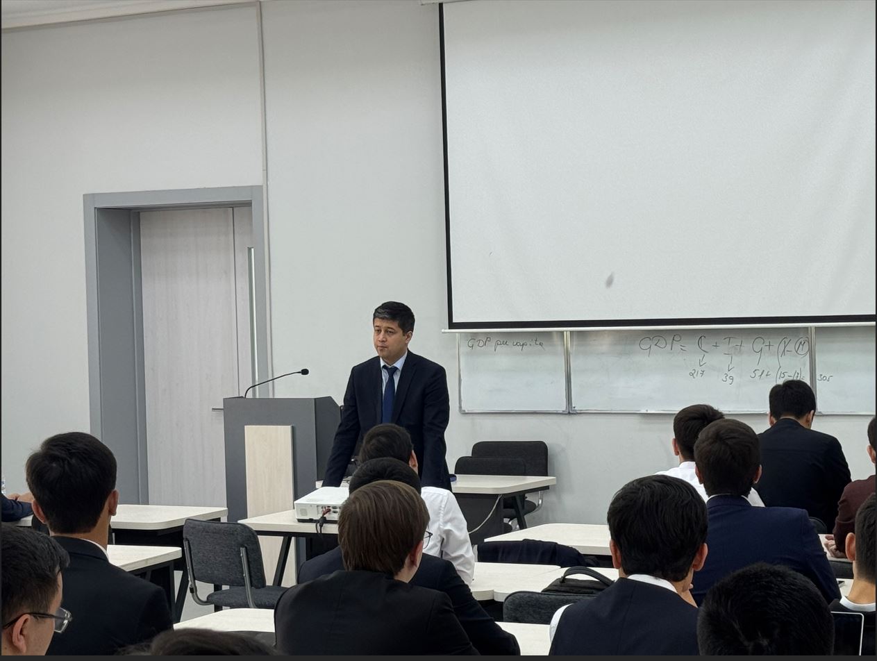 An Open Dialogue Between the Dean and Students: Academic Performance and Future Employment