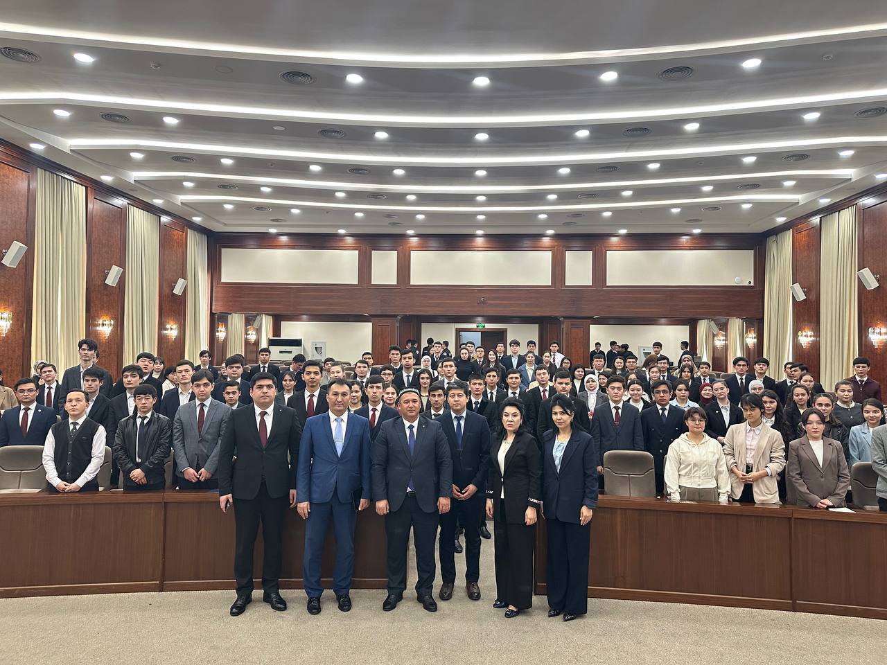 Организован тренинг на тему «Просвещение против невежества» и «Достоинство и права человека – основа развития»