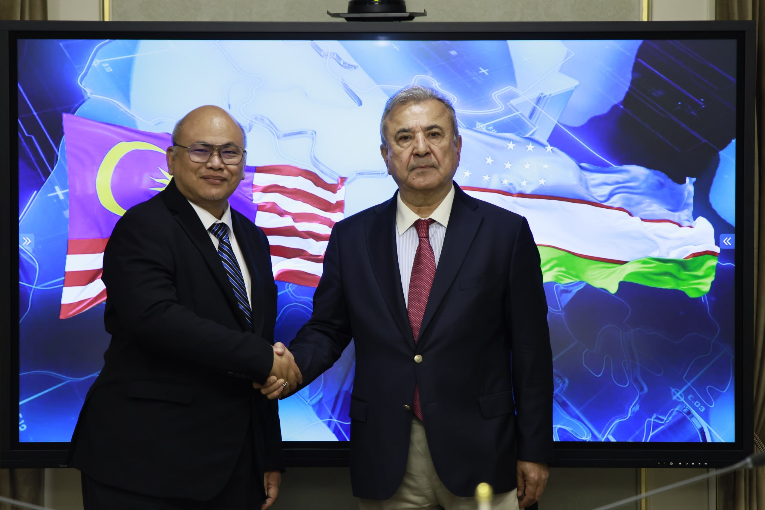 Rector of UWED Meets with Ambassador of Malaysia to Uzbekistan