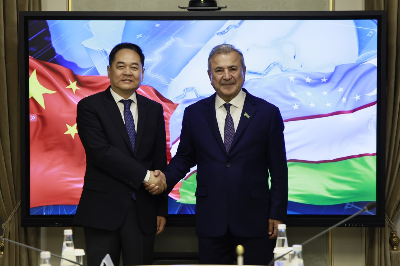 UWED Rector Meets with Chairman of Chinese People's Association for Friendship with Foreign Countries