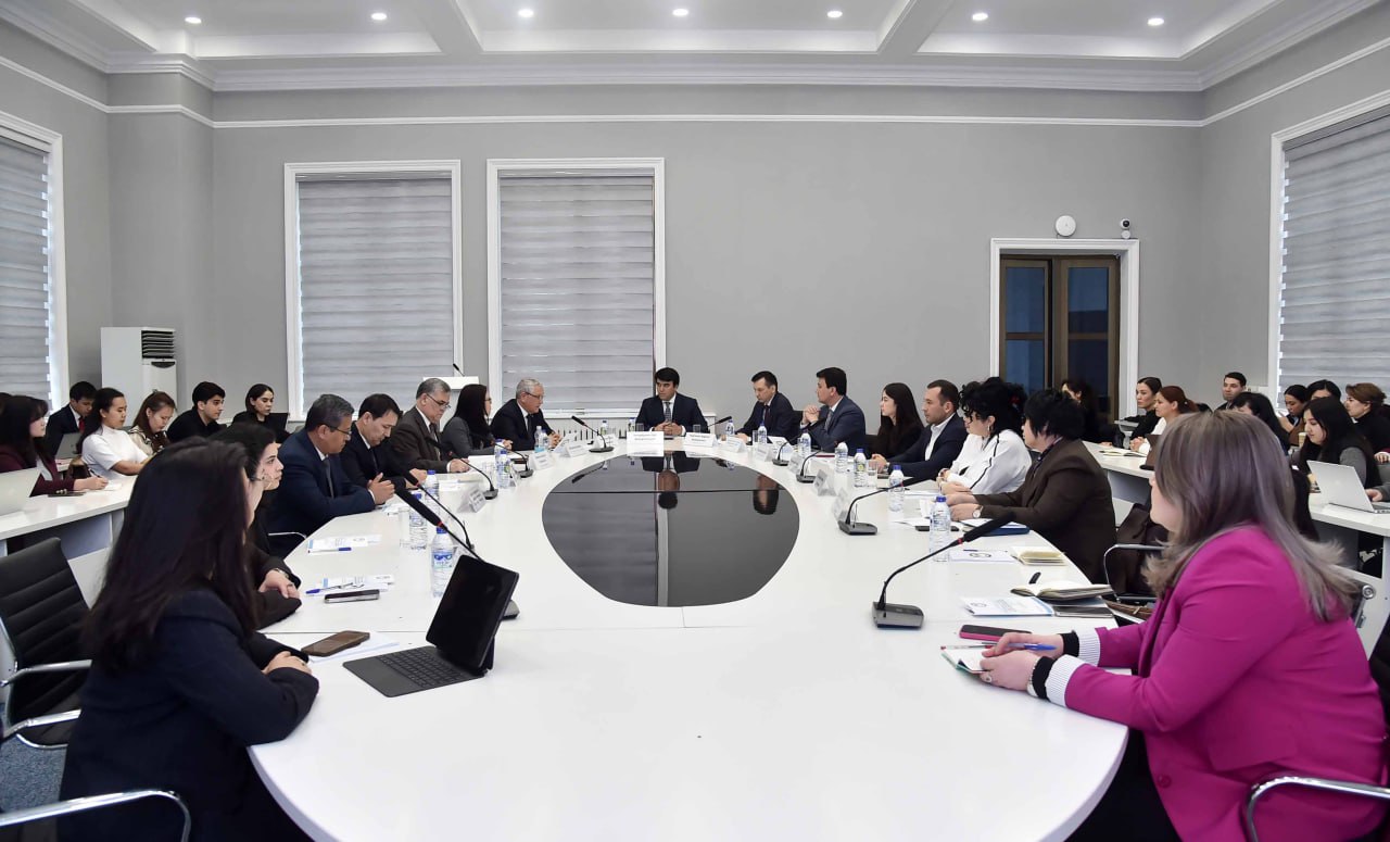 В УМЭД состоялся международный круглый стол, посвящённый 34-летию сотрудничества Узбекистана с ООН