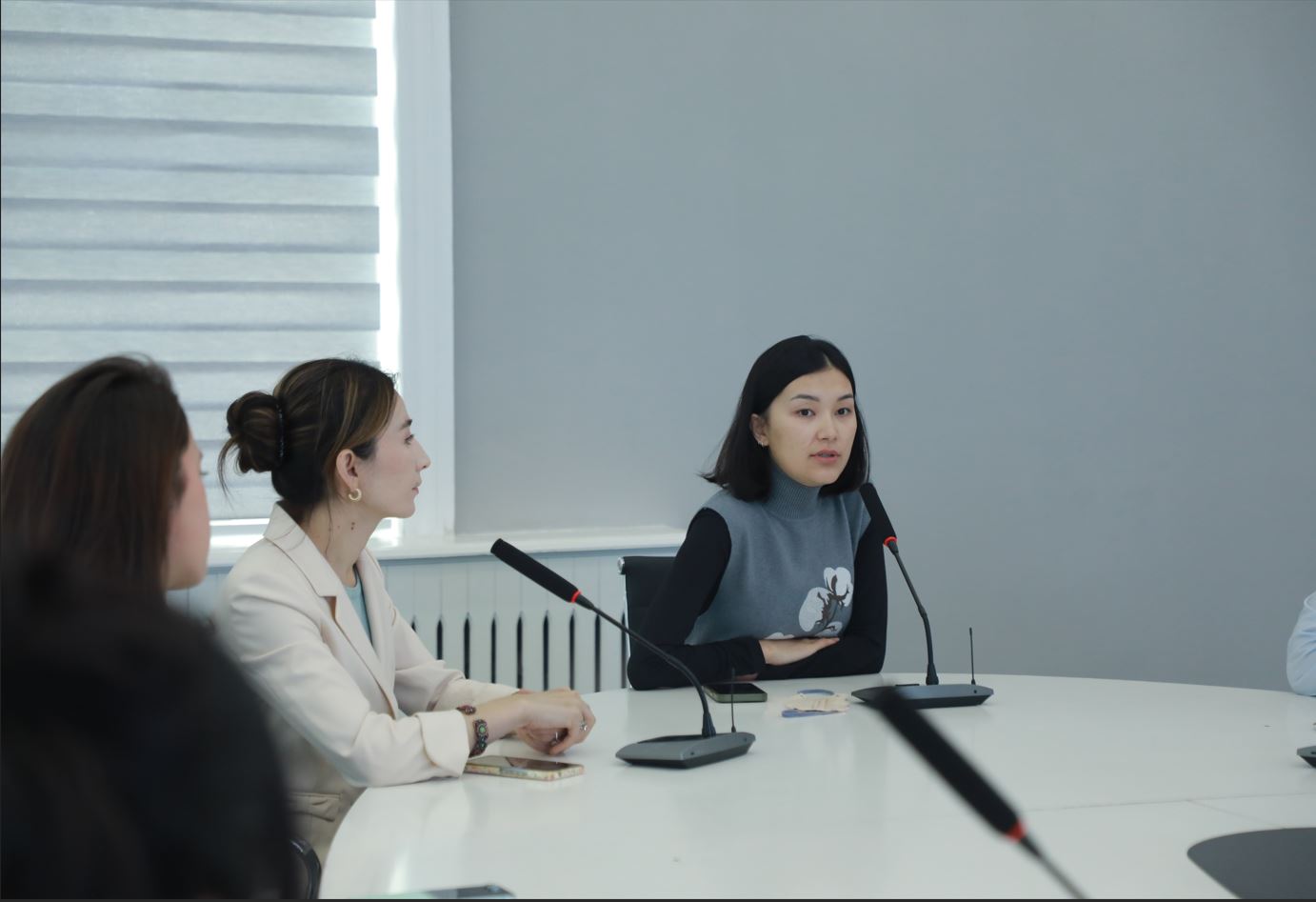 An eco-training was held at UWED with the participation of eco-activist Mutabar Khushvaktova, known under the pseudonym “Urikguli”