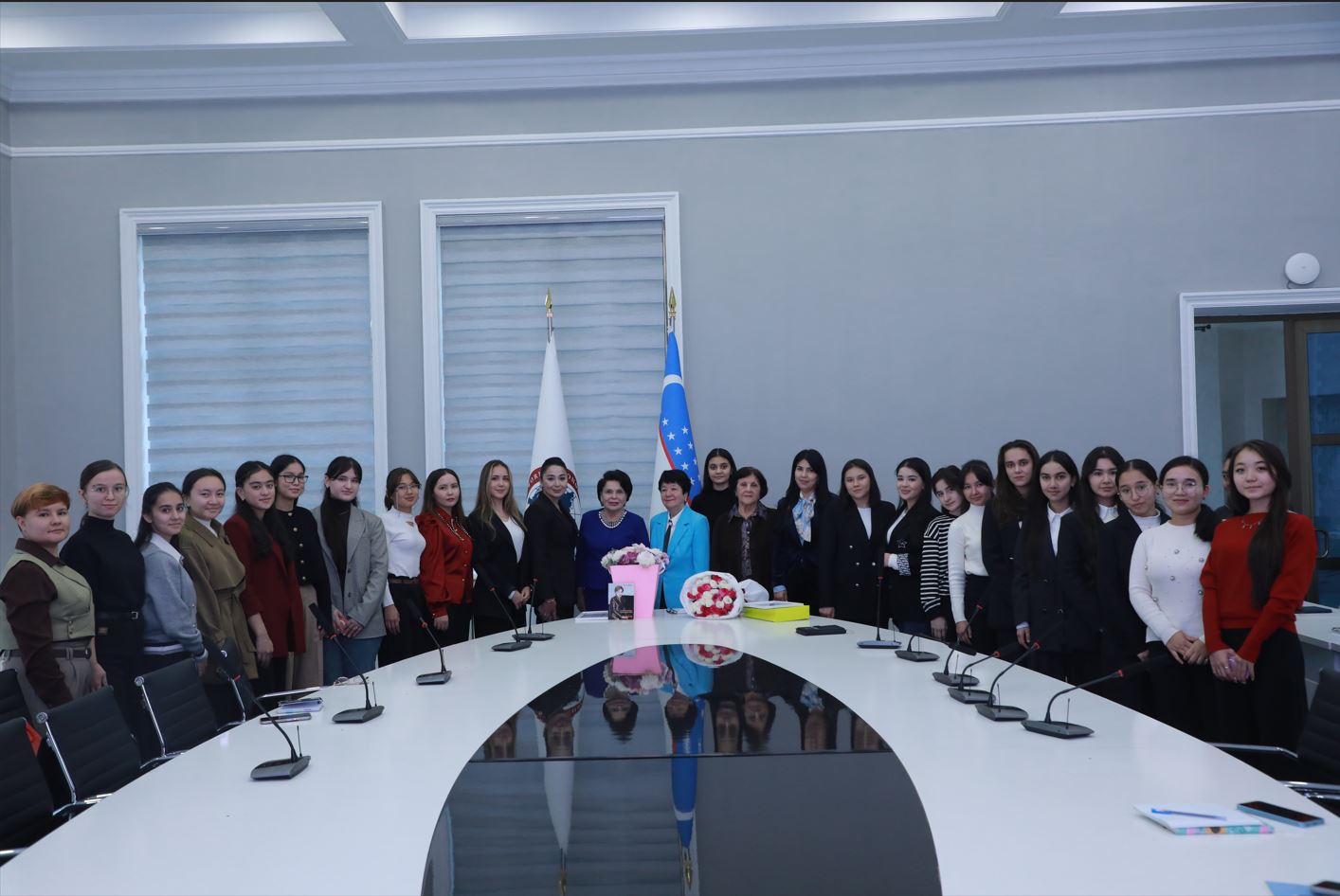 JIDUda “Bizning umumiy uyimiz: O‘zbekistondagi yetakchi ayollar saboqlari” nomli Xalqaro bag‘rikenglik kuniga bag‘ishlangan mentorlik soati bo‘lib o‘tdi