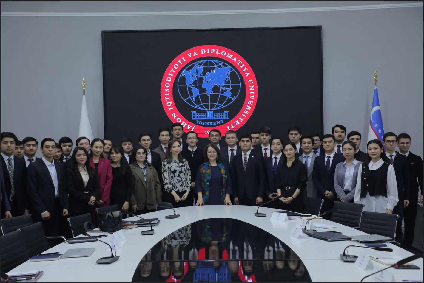 В УМЭД прошла встреча студентов с участием посла Греции