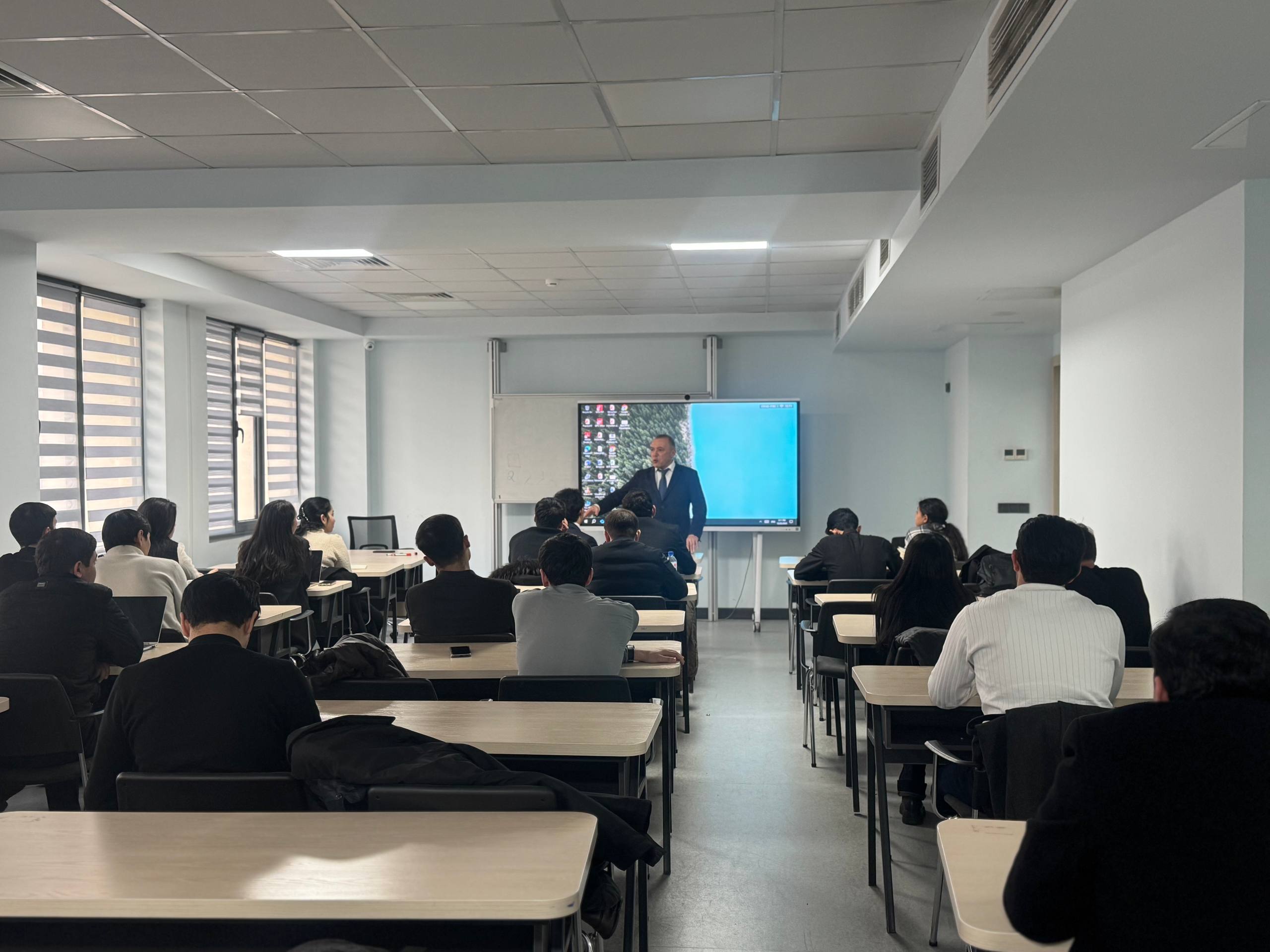 JIDUda “Konsullik faoliyatining o‘ziga xos jihatlari” mavzusida mahorat darsi o‘tkazildi