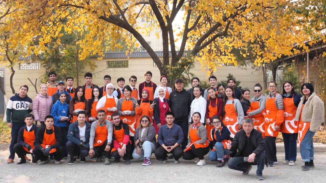 UWED Students Engage in Volunteer Activities on “Charity Day” as Part of the Sustainable Development Goals Week