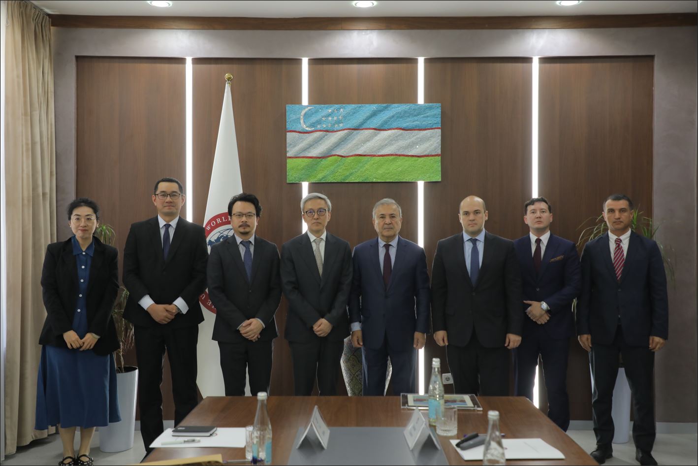 The President of the Shanghai Academy of International Studies visited UWED