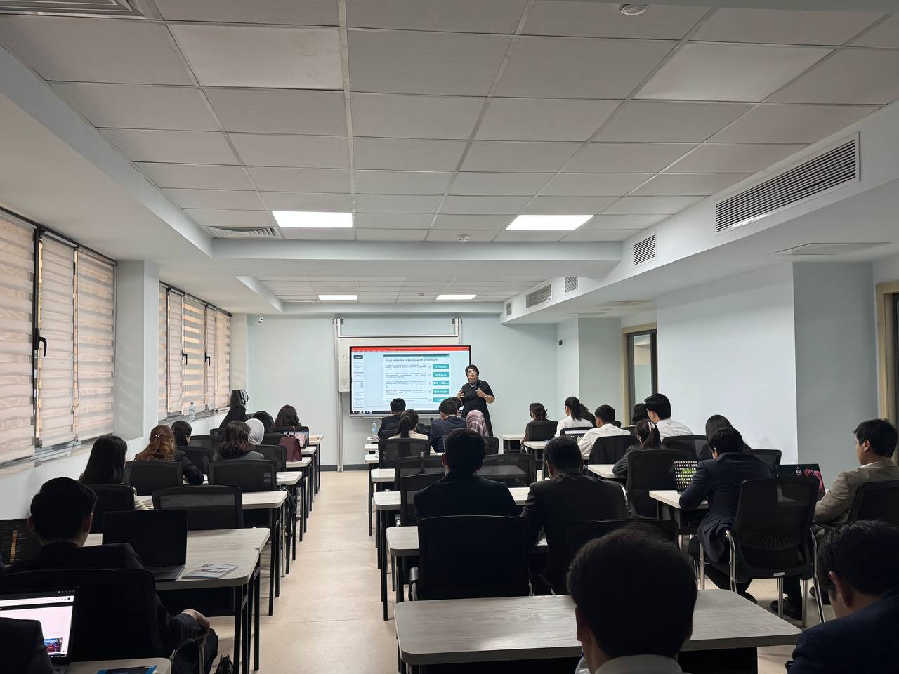 Состоялся мастер-класс на тему «Финансирование международных организаций и их решения»