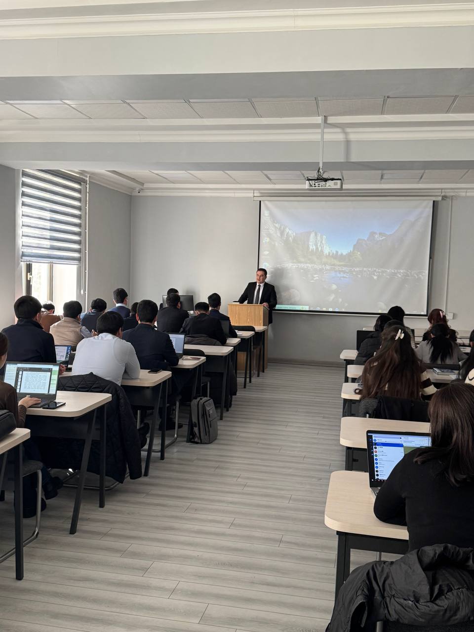 JIDU talabalari uchun “Inson huquqlari” fanidan master-klass o‘tkazildi