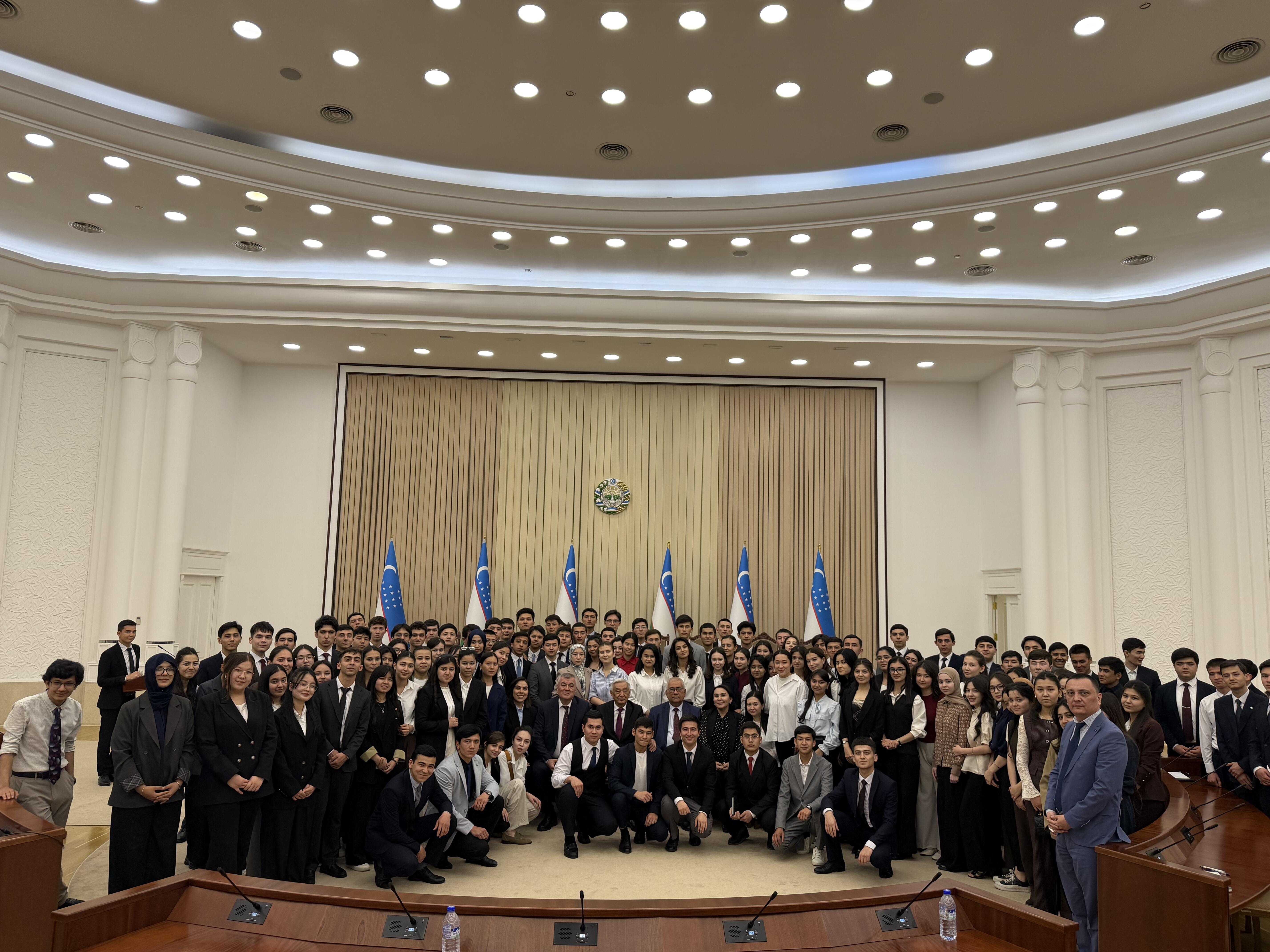 O‘zbekiston Respublikasi Konstitutsiyaviy sudida JIDU talabalari uchun ma’ruza tashkil etildi