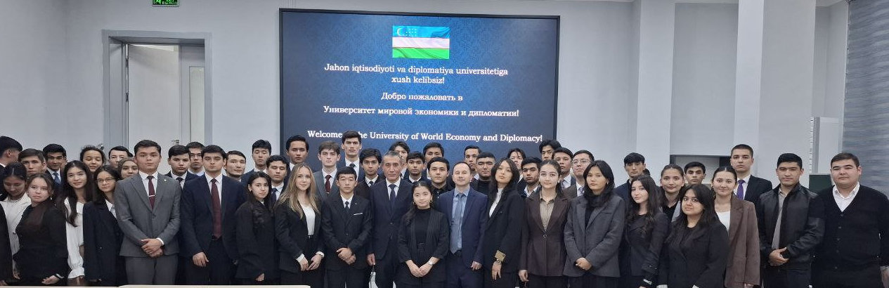 O‘zbekiston Respublikasining Belarus Respublikasidagi elchisi JIDU talabalari uchun mahorat darsi o‘tkazdi