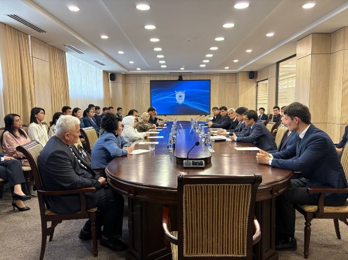 Укрепляется сотрудничество между УМЭД и Академией правоохранительных органов