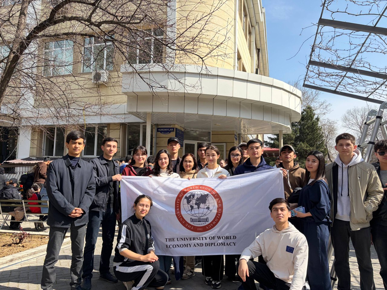 JIDU talabalari plogging ekologik aksiyasida ishtirok etdi