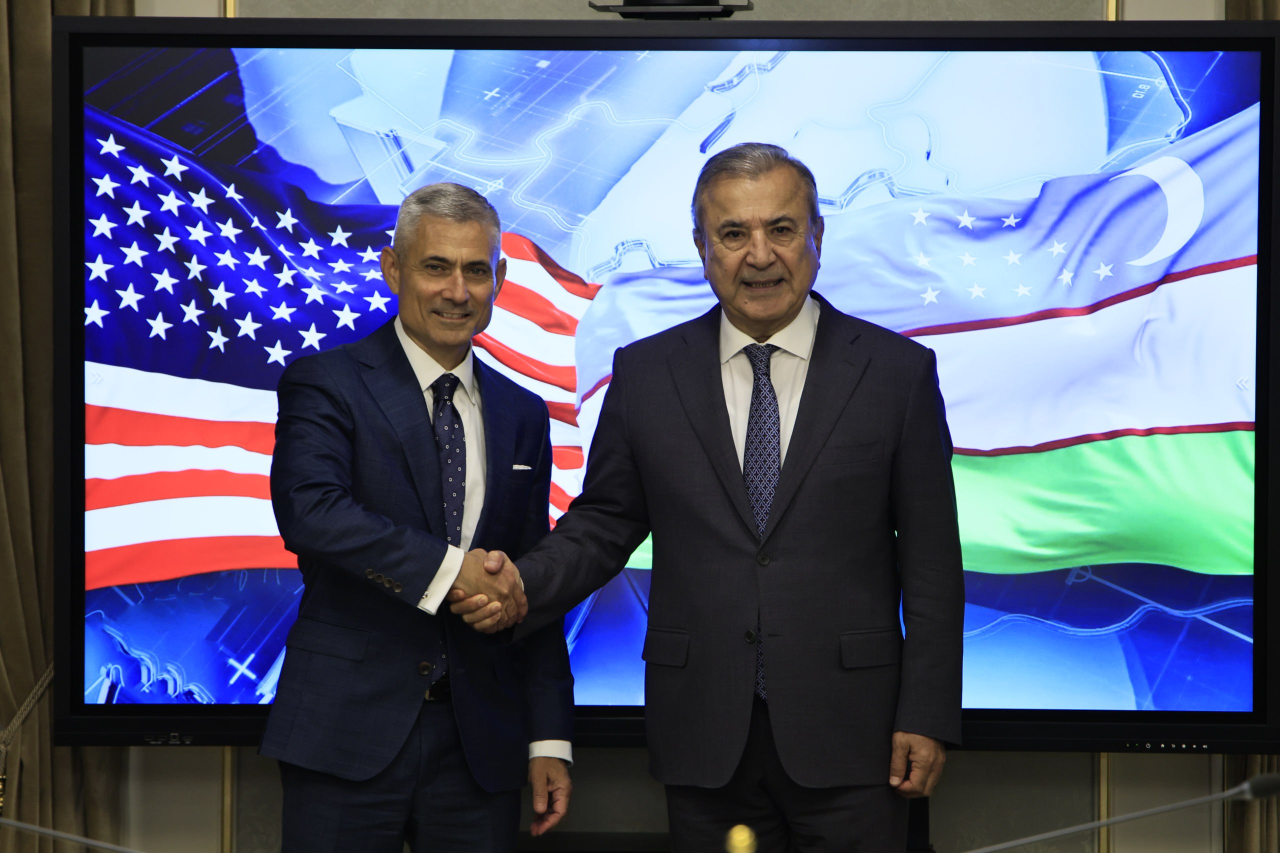 JIDU rektori AQSH Davlat departamenti delegatsiyasi bilan uchrashdi
