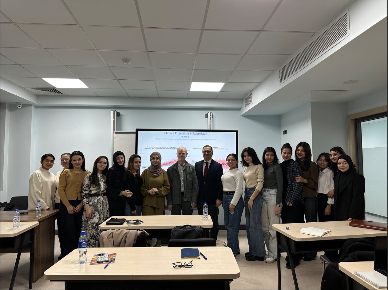 Professor Michael Brody from the American University in Washington, D.C. Visits UWED