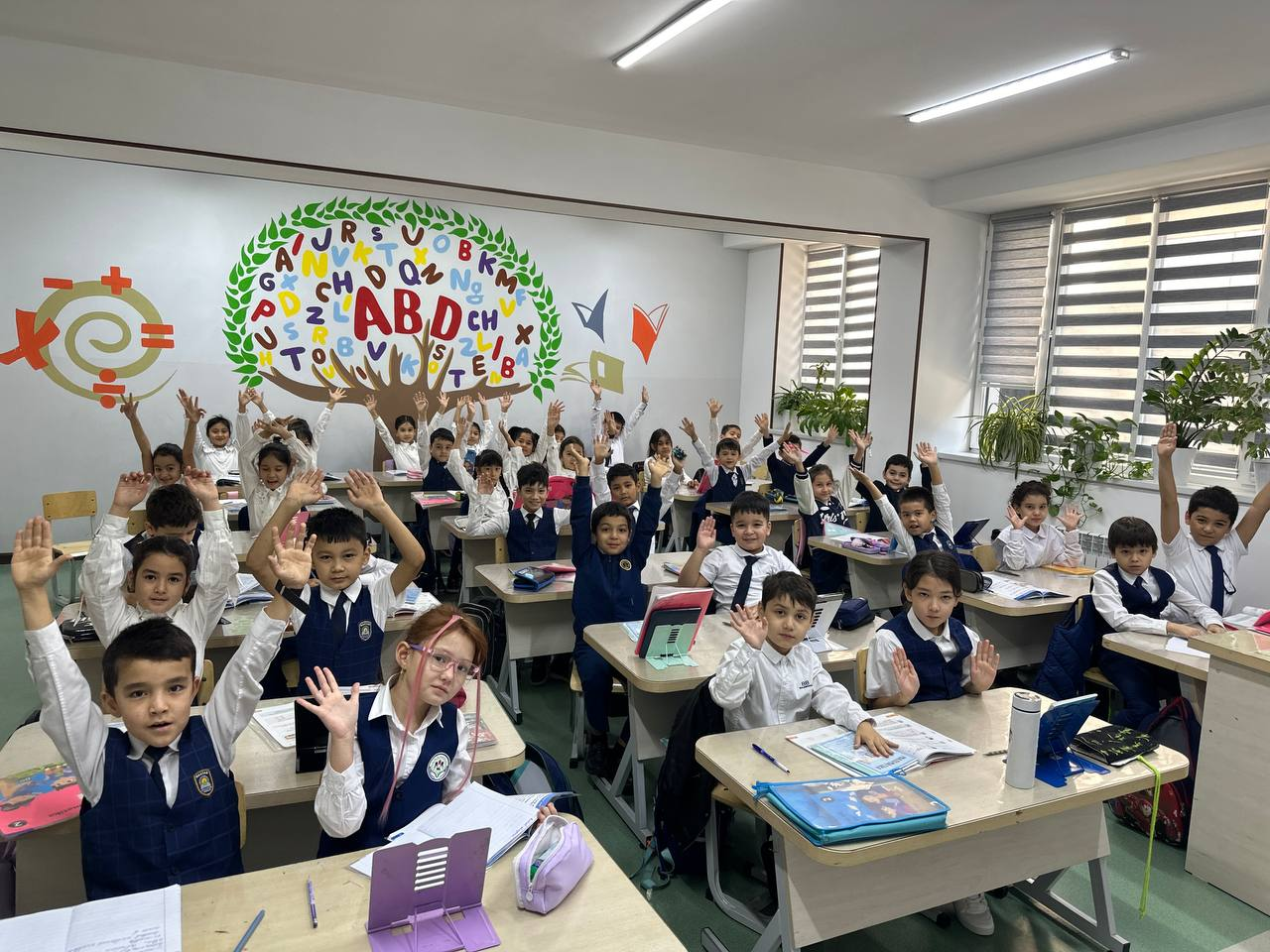 UWED teacher conducted a lesson on financial literacy for schoolchildren