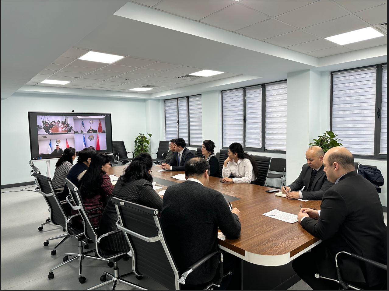 Online Meeting with the Ambassador of the Republic of Uzbekistan to China Held at UWED