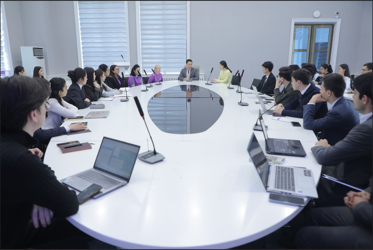 UCELL bilan “How to Pass an Interview Successfully” mavzusidagi kasbiy rivojlanish sessiyasi